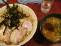 「金豚つけめん大盛+とろーり味玉子」@麺食堂 大金豚 二丁目店の写真