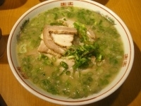 「バリ肉ラーメン900円」@初代 だるま キャナルシティラーメンスタジアム2店の写真