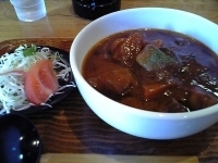 「バンガリアングラーシュラーメン（牛ブロック入り、サラダ付き）」@芙蓉の写真