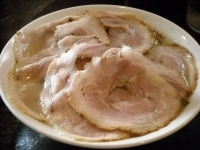 「塩ラーメン チャーシュートッピング」@旭川らあめん ひでまるの写真