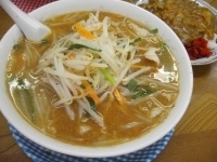 「みそラーメン小カレーセット700円」@中華料理 萬来軒の写真