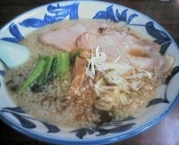 「まるしげらーめん（焼豚3枚のせ）￥850+背油￥100」@柳麺まる重の写真