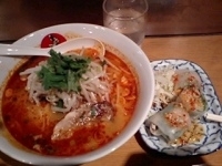 「バミー・トムヤム・チャーシューのせ（800円）+セット生春巻（2」@ティーヌン 錦糸町店の写真