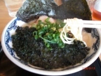 「岩海苔らーめん850円+替え玉100円」@由○ 品川港南店の写真