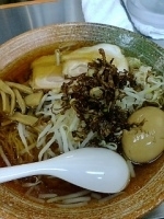 「覆麺（麺少なめで味玉サービス）」@覆麺 智の写真