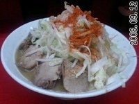 「ラーメン（650円）+無料トッピング（ヤサイ、ニンニク、トウガラ」@ラーメン二郎 大宮店の写真