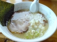 「地鶏白湯ソバ +替え玉」@政宗ラーメンの写真