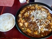 「麻婆麺・汁なし（700円）・麺多め+サ-ビス半ライス」@二代目めん家 味味の写真