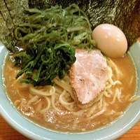 「大盛味付玉子ラーメン 1000円 のり増 100円 くきわかめ 」@横浜家系ラーメン やややの写真