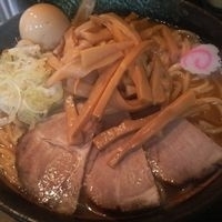 「特製らーめん・中盛（濃い目・固め） ￥880」@麺屋大斗 神田店の写真