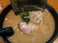 「ラーメン（650円）」@横浜ラーメン てっぺん家 元住吉店の写真