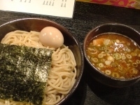 「つけそば（中盛り+味玉）800円+100円=900円」@BASSO ドリルマンの写真