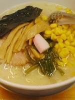 「ミルクうま塩ラーメン（740円）」@らーめん 桃源の写真