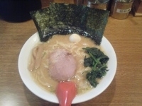 「豚骨醤油らーめん」@武松家 仲見世通り店の写真