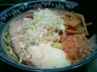 「油そば+温卵（￥700+￥100）」@兎に角 松戸店の写真