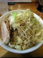 「らーめん+野菜増し（ニンニク、味濃いめ）」@らーめん松信の写真