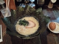 「南国育ちの塩（650円）+味付玉子（100円）+海苔（クーポン）」@ラーメン本舗。の写真