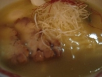 「鶏白湯らーめん+玉子+鶏ごはん」@麺・酒処 ぶらりの写真