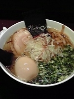 「半熟味付玉子付き塩らー麺」@麺 たいせいの写真