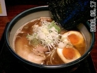 「コク正油味玉らぁめん（700円）」@麺楽屋の写真