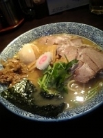 「特ラーメン」@門ぱちの写真