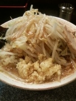 「ラーメン（ヤサイ+カラメ+にんにく）」@どっと屋の写真