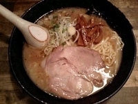 「ヨシベーラーメン醤油（650円）」@ラーメン ヨシベー 錦糸町店の写真