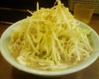 「ラーメン（ヤサイ増し増し、ニンニク、辛め（醤油））」@ラーメン二郎 池袋東口店の写真