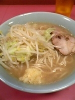 「ラーメン（ニンニク少々）（700円）」@ラーメン二郎 歌舞伎町店の写真