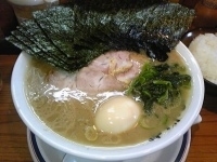 「全乗ラーメン（かため・濃い目）」@横浜家系ラーメン つばさ家 立川店の写真