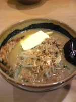 「北海道味噌 超バターラーメン 750円 + 炙りチャーシュー1枚」@蔵出し味噌 麺屋照馬の写真