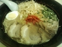 「味噌とんこつネギラーメン（硬め）+替え玉（硬め）」@九州とんこつ 博多屋ラーメン 伊勢崎支店の写真