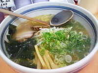 「Aセット（醤油ラーメン+小焼き飯）」@竹家ラーメンの写真