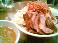 「ぶた入りオロチョンつけ麺/ヤクミ・ヤサイ多め・ニンニク多め・アブ」@にかいやの写真