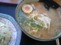 「にんたまチャーハンセット（750円）」@ゆにろーず 千葉ニュータウン店の写真