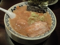 「味玉ばんから（750円）」@東京豚骨拉麺 ばんから 池袋東口店の写真