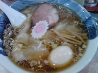 「ワンタン麺+煮玉子（クーポン）」@魚介系醤油拉麺専科 海空土の写真