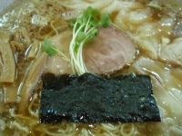 「支那そば（650円）+わんたん（200円）」@支那そば やなか草の写真