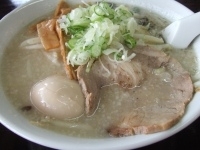 「塩ラーメン+煮卵」@北海とんこつらーめん 純輝 白井店の写真