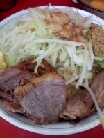 「汁なし大+豚増し+生卵￥850（野菜・ニンニク・脂・魚粉）」@ラーメン二郎 環七一之江店の写真