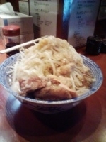 「ラーメン にんにく味濃い目アブラ」@麺香房 暖々の写真