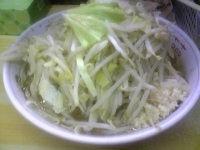 「普通盛 小（ヤサイダブル、ニンニクダブル）」@ラーメン二郎 品川店の写真