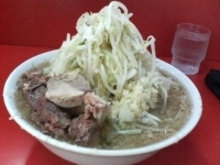 「ラーメン（ニンニク、野菜多め）」@ラーメン二郎 松戸駅前店の写真