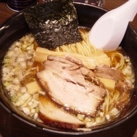 「煮干しらーめん 醤油 850円」@七重の味の店 めじろ 川崎BE店の写真