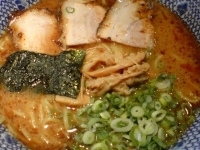 「らーめん（+大盛り） 720円+100円」@つけそば屋 北かま 秋葉原店の写真