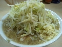 「小ブタ（ヤサイニンニク）750円」@ラーメン二郎 京成大久保店の写真