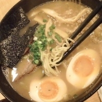 「ラーメンゼロ（プラス1付き）+味玉+大盛+肉豚ごはん」@ラーメンゼロの写真