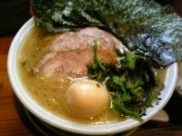 「ラーメン中盛り 全部乗せ」@横浜家系ラーメン つばさ家 立川店の写真