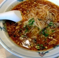 「担々麺（汁あり）」@栄児家庭料理 本郷店の写真