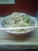 「普通盛 小 700円  ニンニク少なめ 他全まし」@ラーメン二郎 品川店の写真